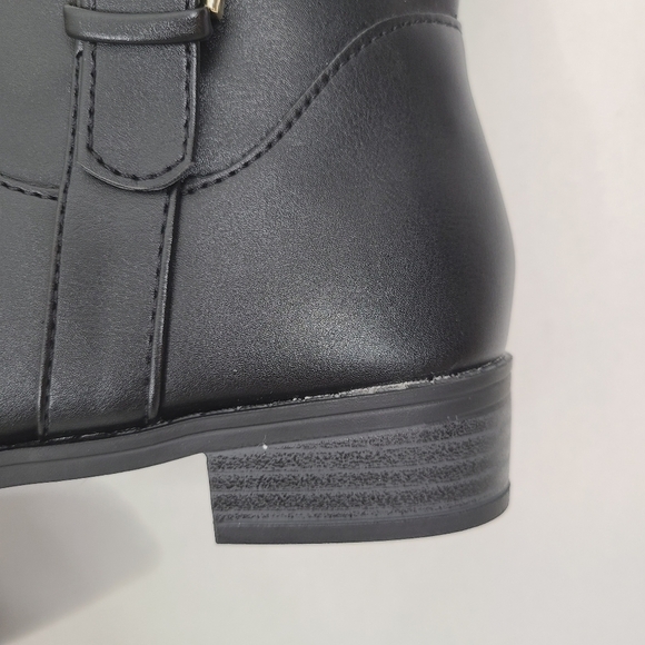 NIB Karen Scott Deliee2 Wide-Calf Riding Boots Black/ Cognac Size 9W - Picture 6 of 8